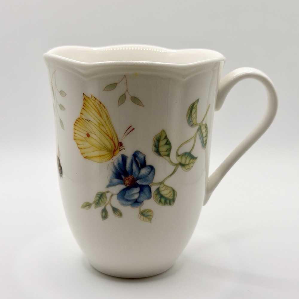 Lenox Butterfly Meadow Dragonfly Coffee Tea Mug Cup Scalloped Fine China 12 oz